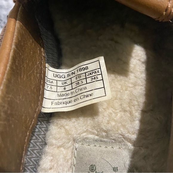 UGG Australia Waterproof Ashdale Green and Brown Leather Duck Shoes - Picture 7 of 11